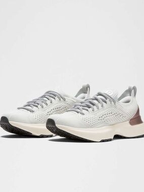 Lululemon Women's 'Chargefeel 3 Workout Shoe' Size 8 in Color: White/Light Grey